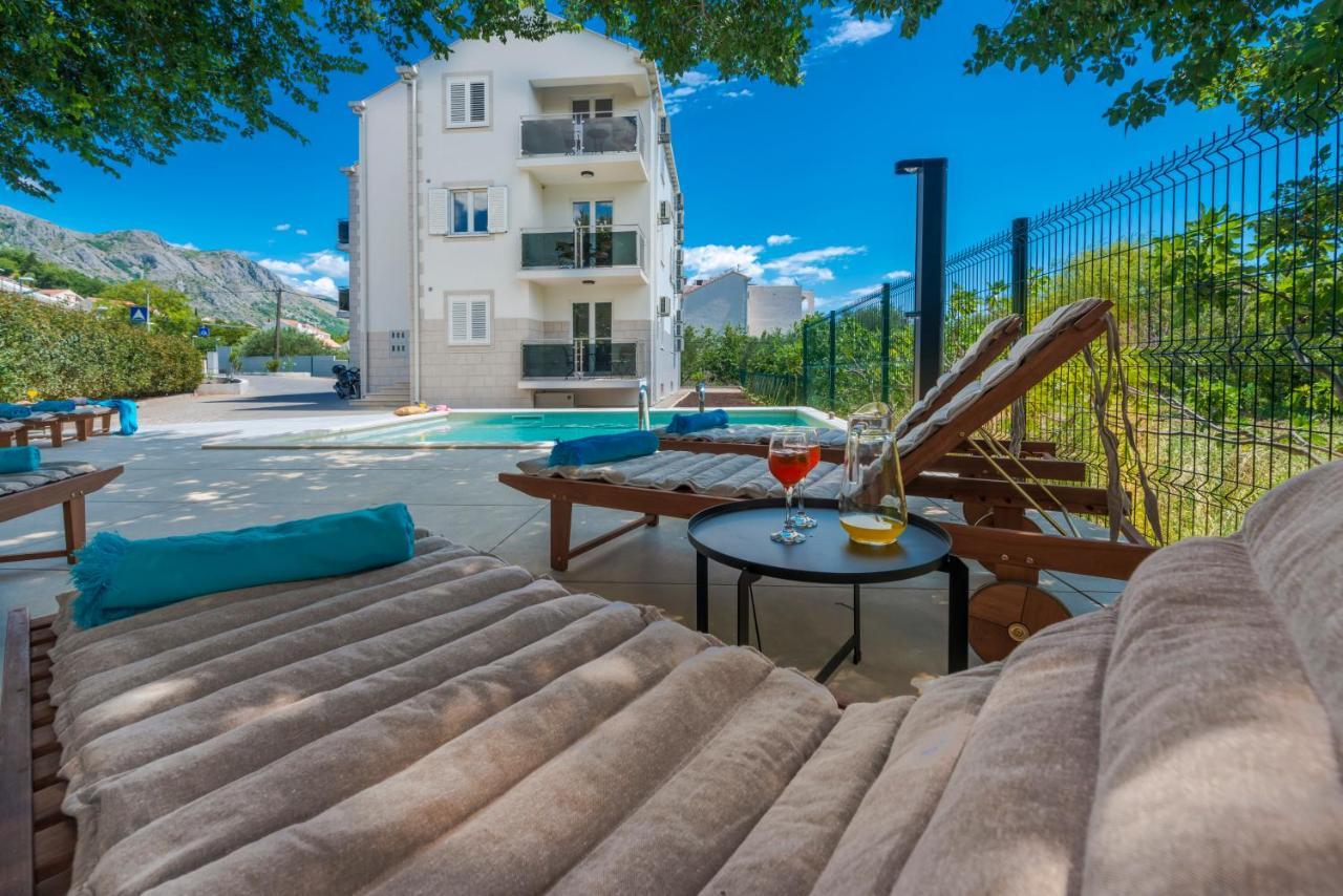 Gold 1 Apartment